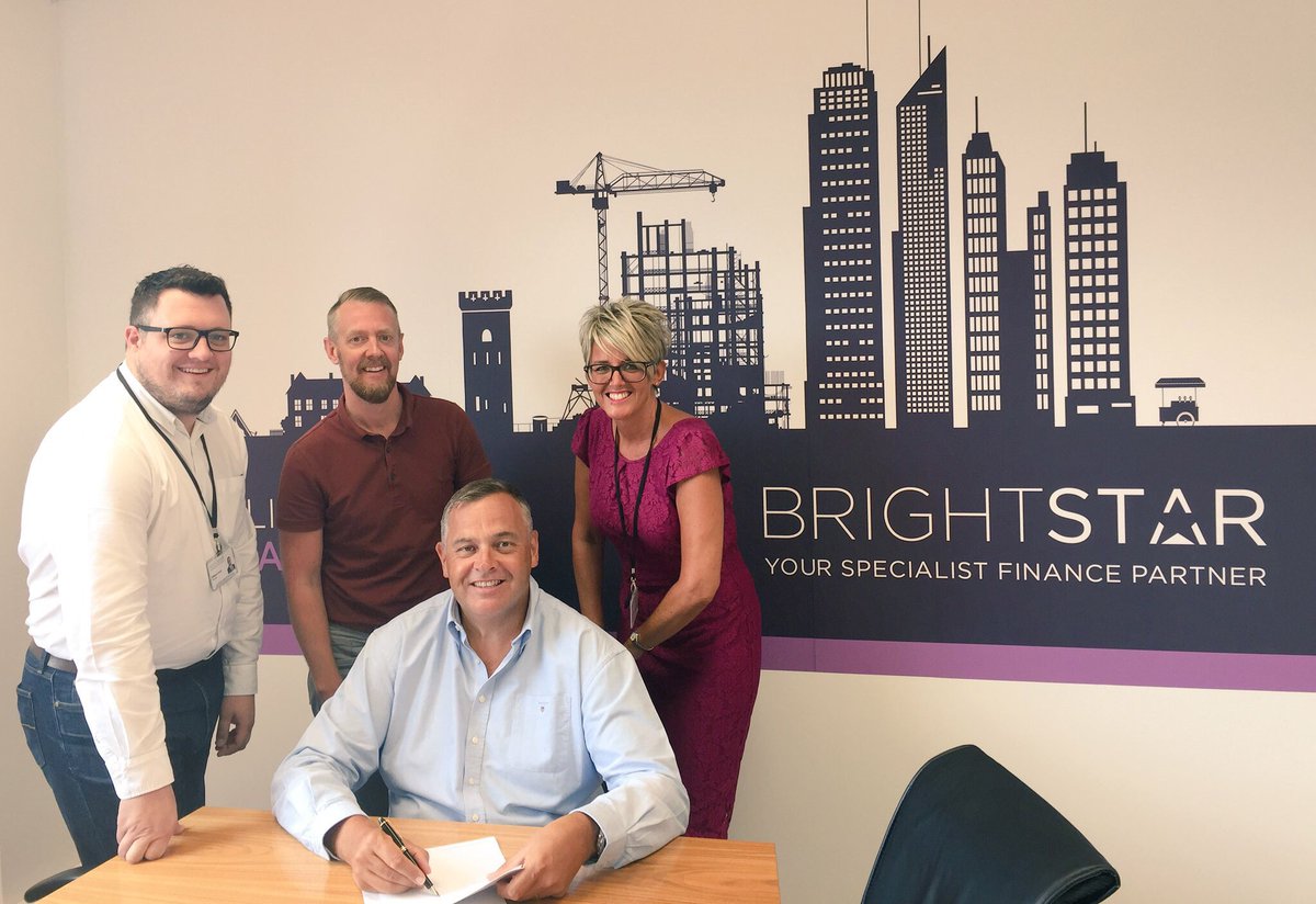 BrightstarFin's tweet image. Our Executive Team sign a major new distribution agreement today! #WatchThisSpace