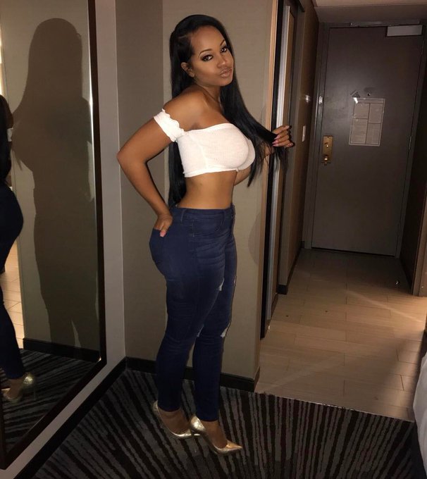 Tesla ☺️ #FAME https://t.co/TPOhOWbSM9<a href="/tag/fame"class="tags">#FAME</a>