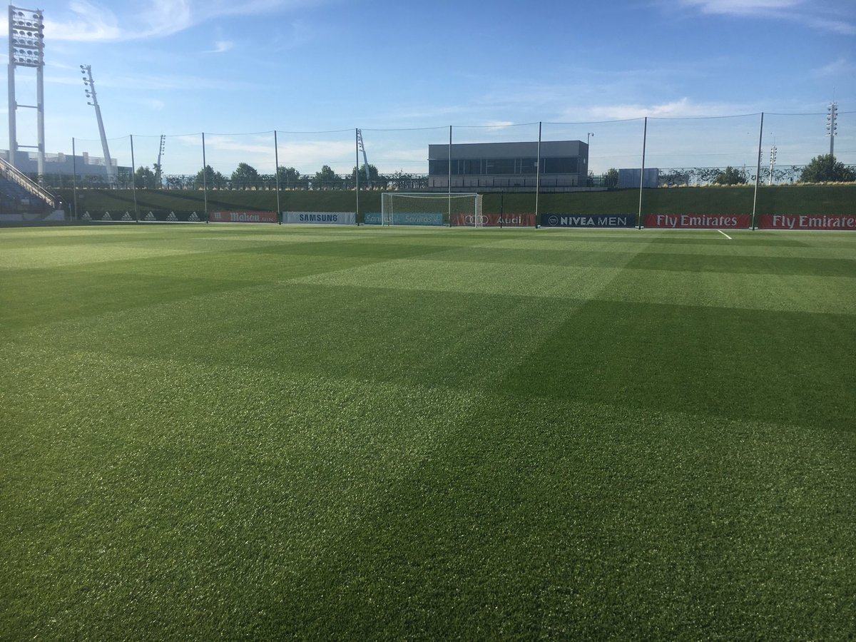 paul_pburgess's tweet photo. Our new modern technology hybrid pitch debuts tonight for our 2nd team against @CDLeganes here at the EADS in our sports city #biomechanics https://t.co/bsBYRLUivO