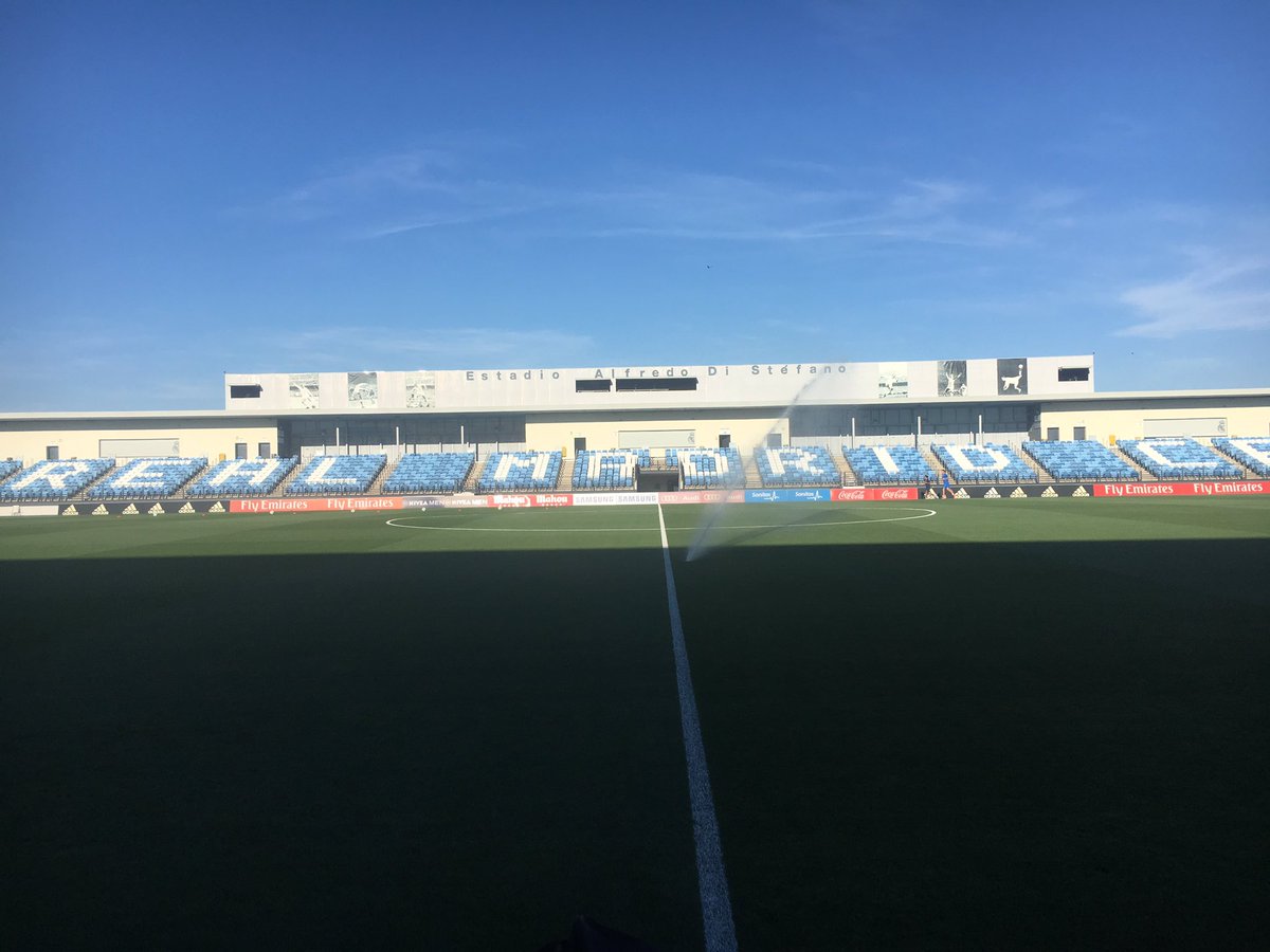 paul_pburgess's tweet photo. Our new modern technology hybrid pitch debuts tonight for our 2nd team against @CDLeganes here at the EADS in our sports city #biomechanics https://t.co/bsBYRLUivO