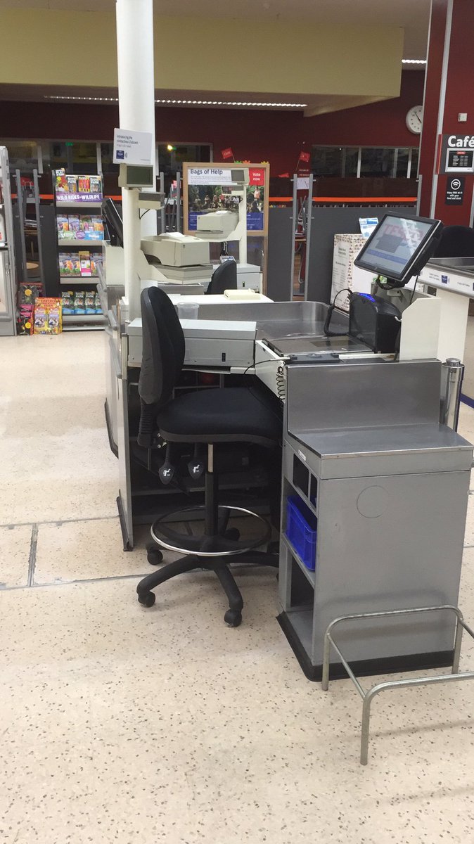 n_thomas14's tweet photo. #At last # basket tills are where you can see the!!! 🙈👍 https://t.co/B3w5SDUnDx