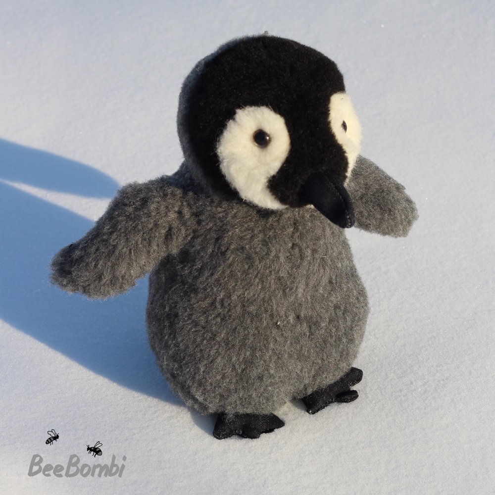 BeeBombi's tweet image. Little penguin sewing pattern — etsy.com/listing/499346… #stuffedanimal #penguinpattern by @BeeBombi