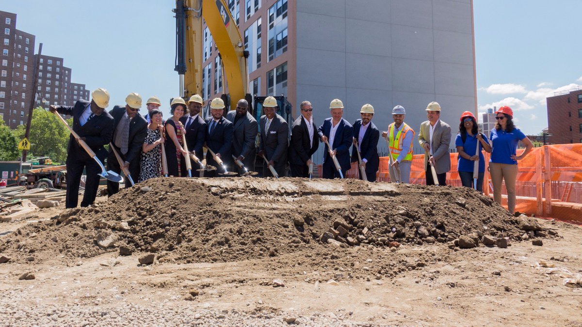 Raquel Vazquez (MsRaquelVazquez) Twitter