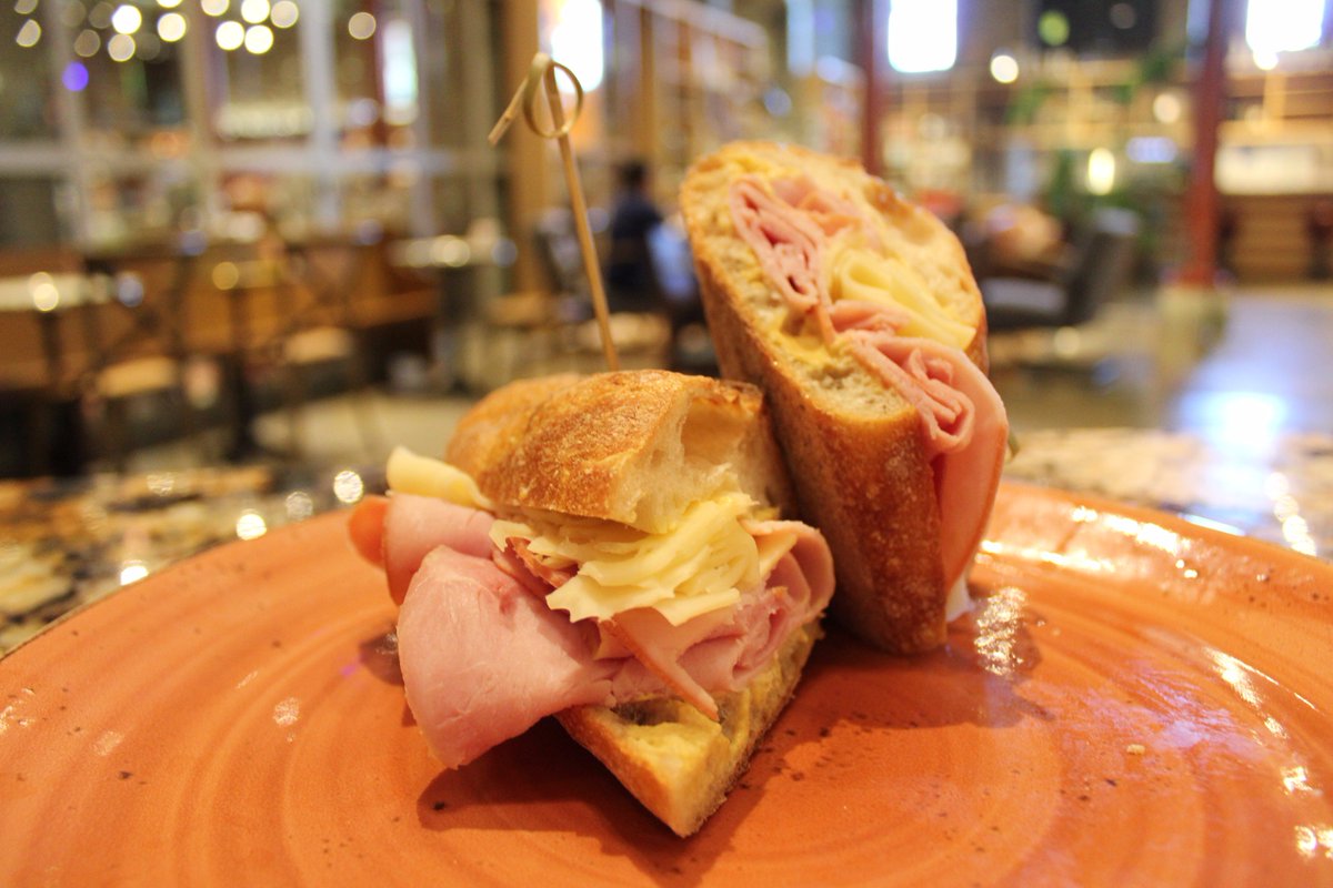 CIABakerybyilly's tweet photo. Simple and delicious. #napavalley #sainthelena https://t.co/VPru0OiLcv