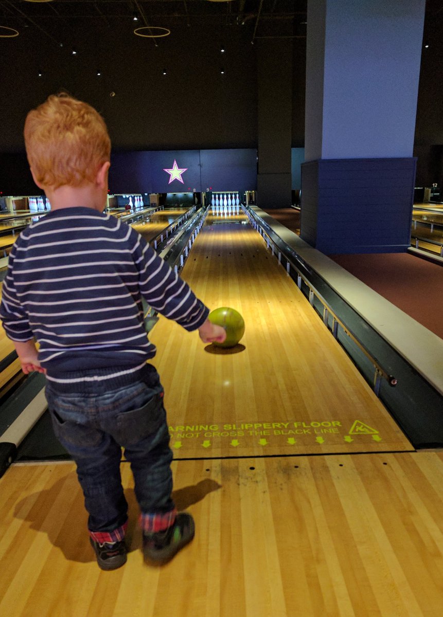 JennyWeddell's tweet photo. Only just beat the 3yr old at bowling today! #daddylost https://t.co/L5aoK2TTtb