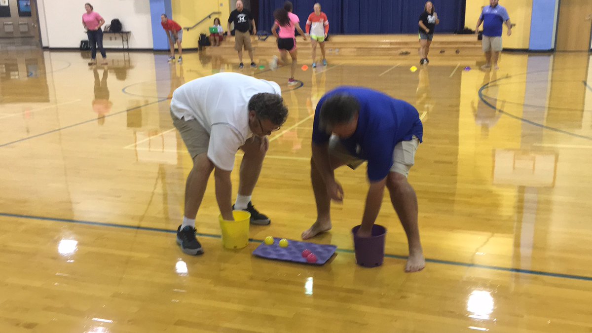 JoeWeaver718's tweet photo. Thank you to @MGSDschools for having @ErvinGabe & I come share #physed today! We had a great time. Your teachers are AWESOME! #inspire https://t.co/g0BNA5SAFF
