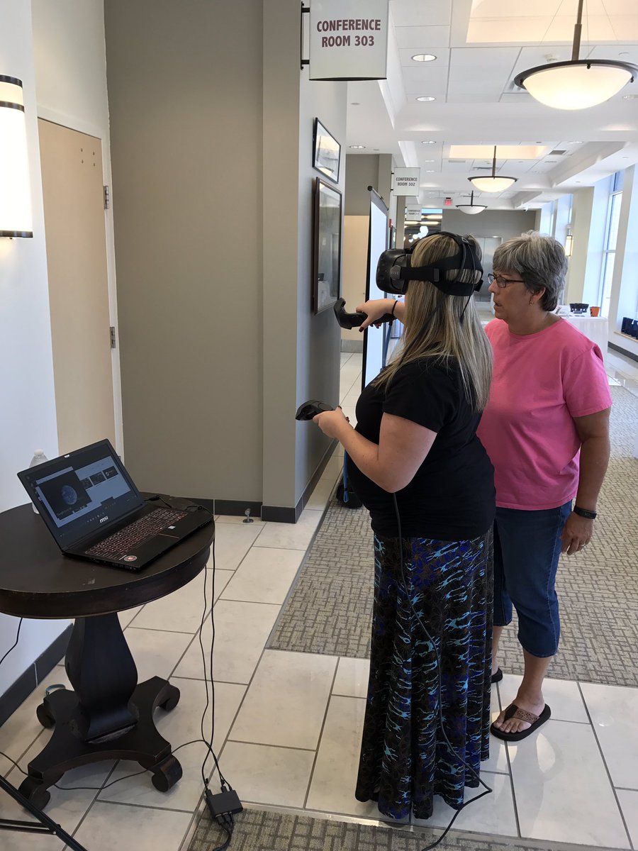 megan452's tweet photo. Checking out Virtual Reality @InfusingTechWV! #iTechWV @wvcpdwvcpd https://t.co/bXhtPAqMhv