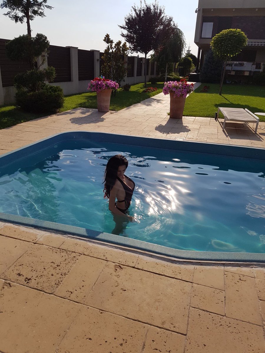 SoniaQuinnModel's tweet photo. 💋 I'm online now! 👉@LiveJasmin @Hawker881_Promo @LiveQueens @CamsErotica @TopLivecamGirls @MightyFineAss https://t.co/I3DQsbgQZI