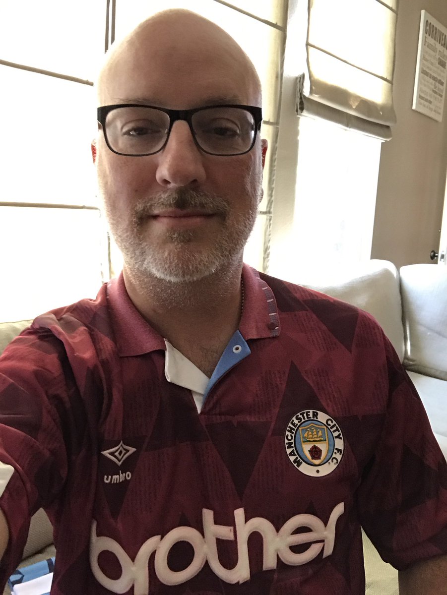 Opted for my first City kit for tonight's match at the LA Coliseum...can't wait! #CTID #ICC2017