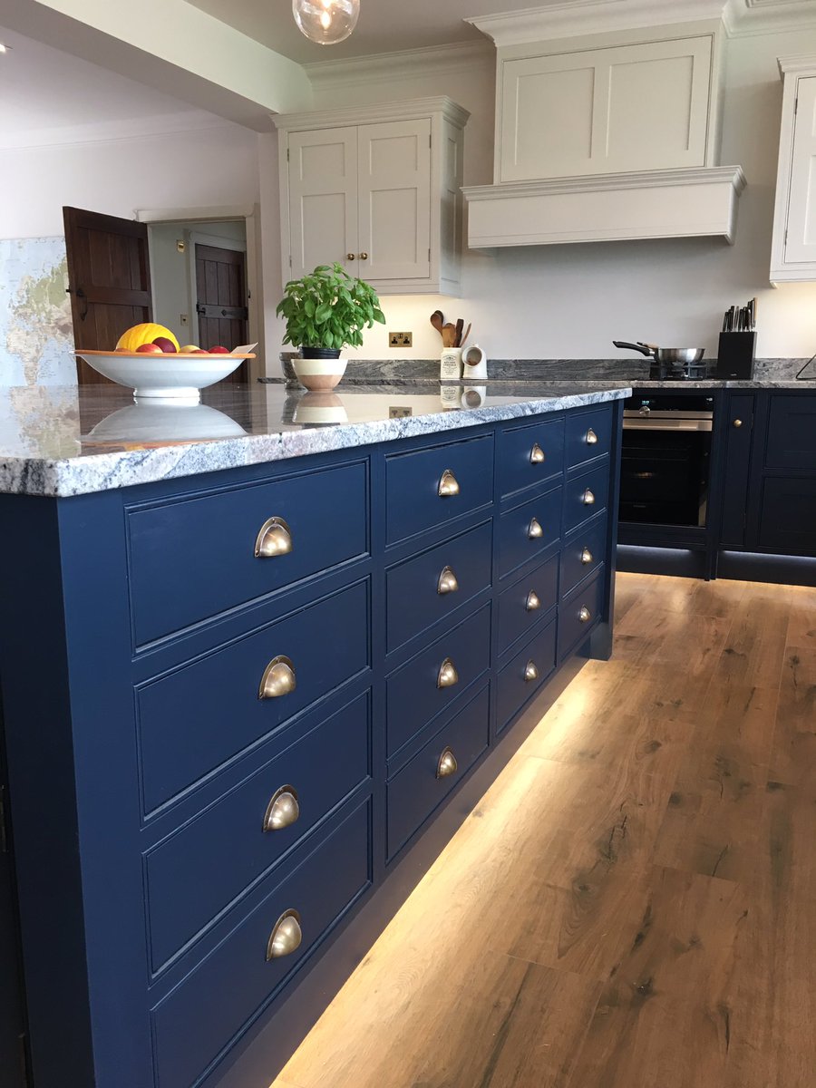 MailTbf's tweet photo. Another job finished and looking great #style #kitchens#kitchenlife#tunbridgewells#interiors https://t.co/OYGe9uEmxN
