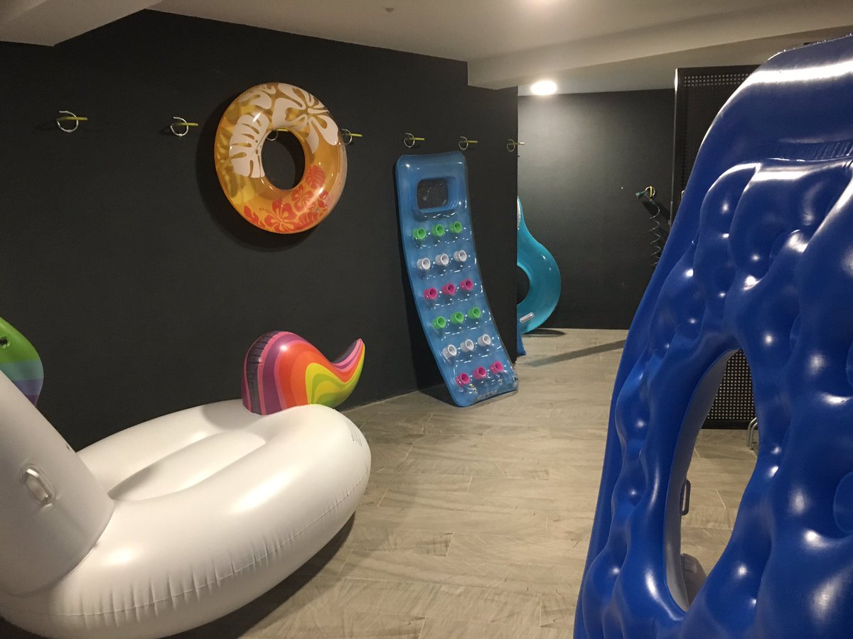 HotelDelamar's tweet image. #Ciclistes on sou ???? July is not the best month for #Cycling 😂😂so let's #RECONVERT #HotelDelamar #Lloret #Btt