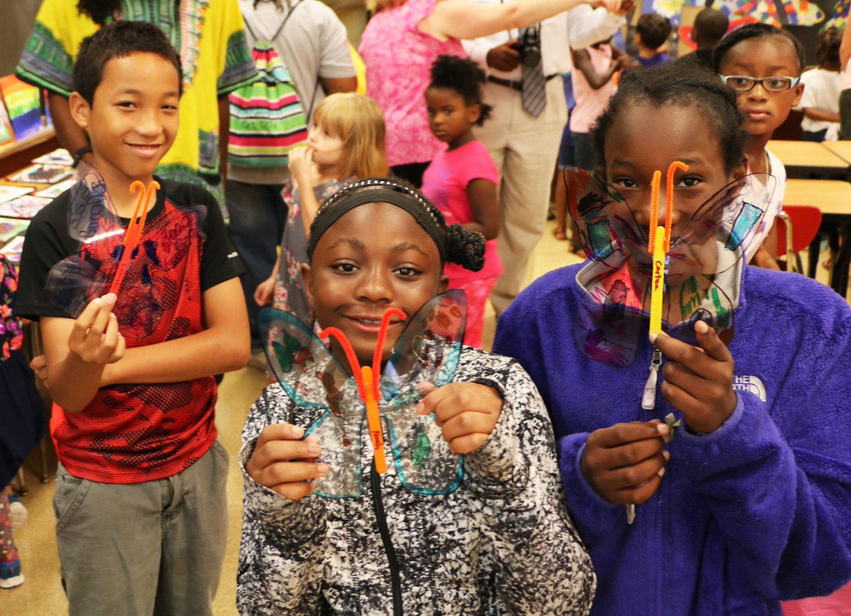 ArtsAtLarge's tweet image. Several schools celebrated the end of their Arts @ Large summer school program today!