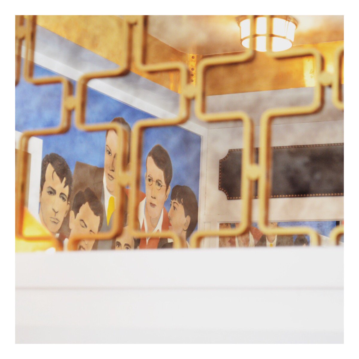 Cocktails to die for with unique Hollywood art. Need I say more? #CaulfieldsBH #SIXTYhotels