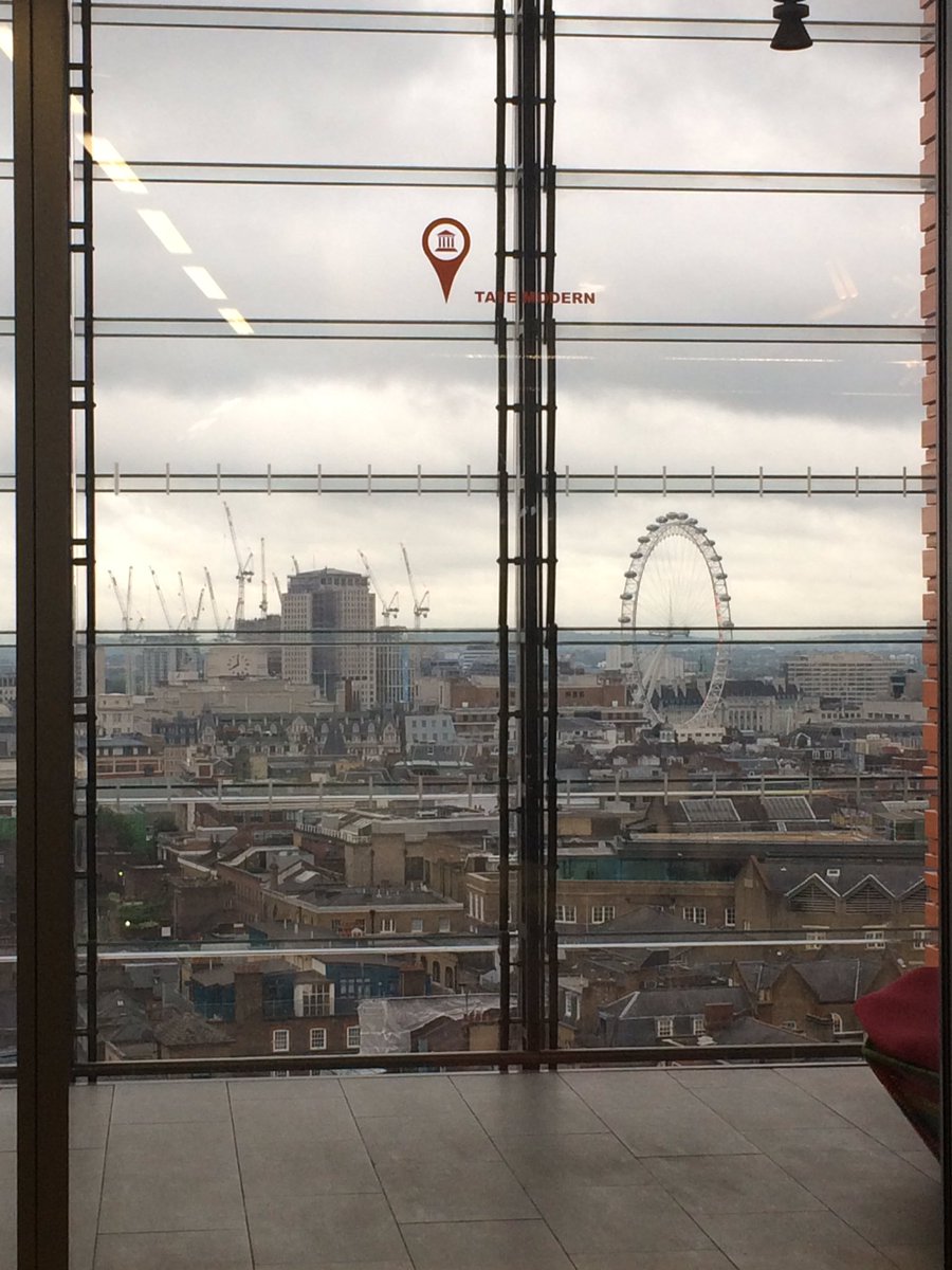 IsabellaForum's tweet photo. Beautiful night to talk #moneyessentials with #LadiesTech @GoogleUK! https://t.co/TgzwmBdcbN