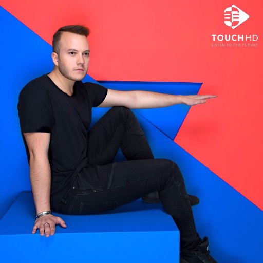 WELCOME TO #THE411 with <a href="/kyleworde/">KYLE WORDE</a> till 11pm! HOT SHOW coming up incl. <a href="/Cuebur/">Mtoni’s Revenge</a> IN THE MIX!