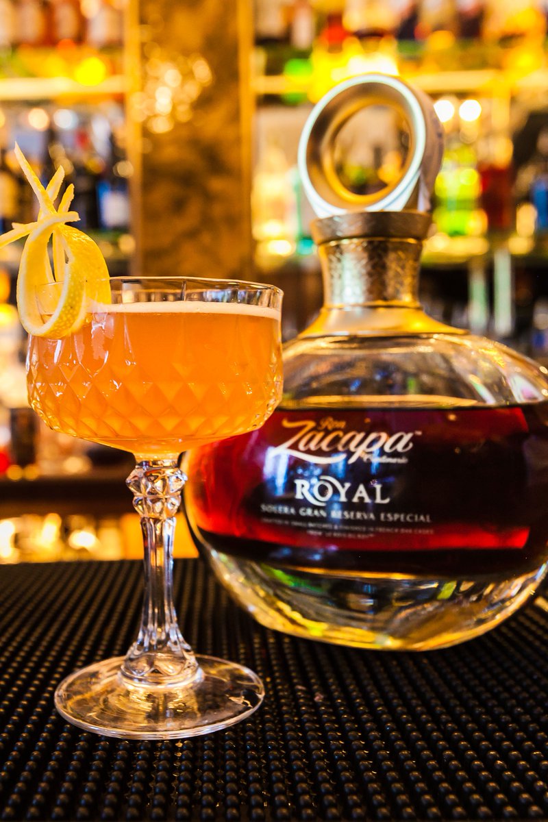 "Cocktail time" after a long working day? 🍸 Best cocktails are at Boca Chica 😉
