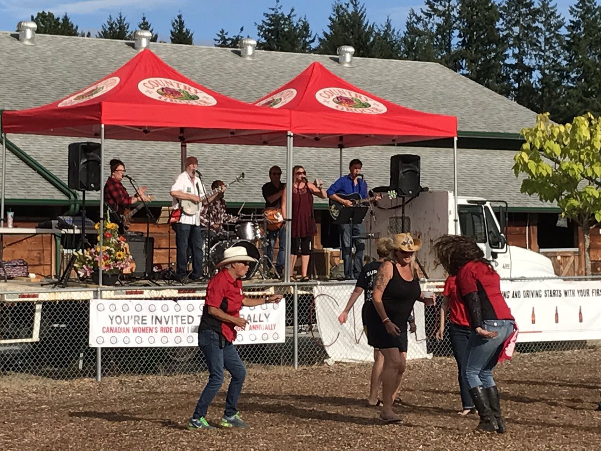 CDwomensrideday's tweet photo. @CowichanEx THANK YOU from all of us at #CWRD #canadianwomensrideday #ridernation #womenriders #cowichanvalley Amazing Weekend!! https://t.co/P85K1MoUs9