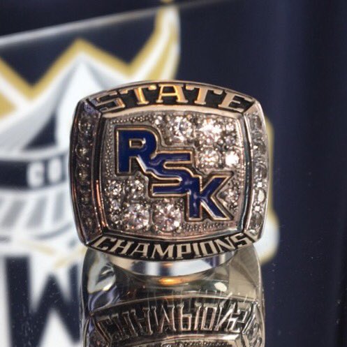 KellisBaseball's tweet photo. Thanks @Jostensaz for helping us design and producing a beautiful ring πβπ»βΎοΈ#AzStateChamps #RSKCougarPride https://t.co/0F82BsrNR9