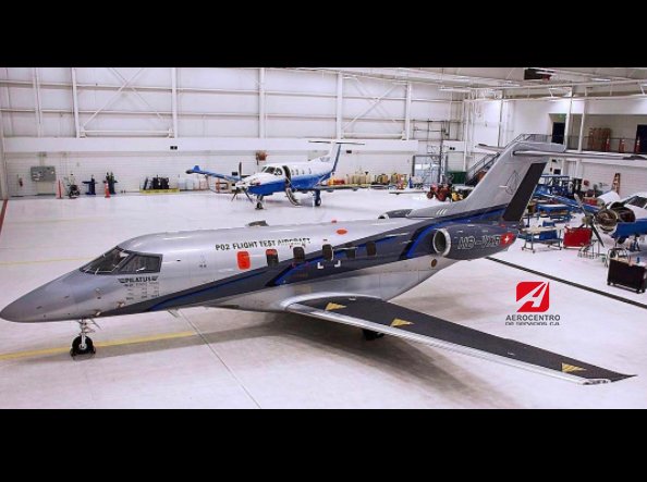 aerocentrosvcs's tweet photo. El segundo prototipo del PC-24 y el PC-12. Un avión muy hermoso, increíblemente versátil✈ #pilatus #aircraft #pc24 #pc12 #jetprivate https://t.co/YiGTB7tlcz