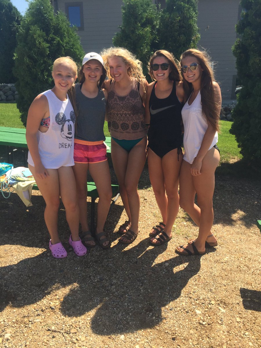annatheophilus's tweet photo. Summer 🏀 champs #dlovers #ballislife #cantstopwontstop https://t.co/GbvViXz0zs