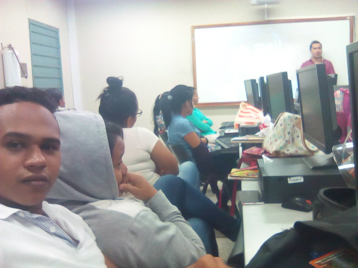 AlfonsoDeAngel6's tweet photo. Mundo Digital tambien hace parte de nuetro mundo real... https://t.co/hlZ2d9DrJB