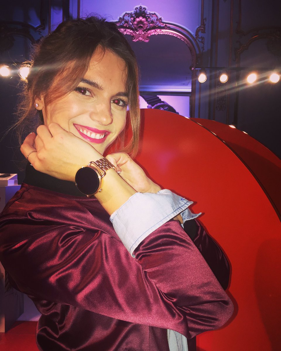 #launch <a href="/Fossil/">Fossil</a> #smartwatch ⌚️👈#mylook <a href="/KevingstonMujer/">Kevingston Mujer</a> #fashion <a href="/lolaprensa/">LoLa prensa</a> #fossilq
