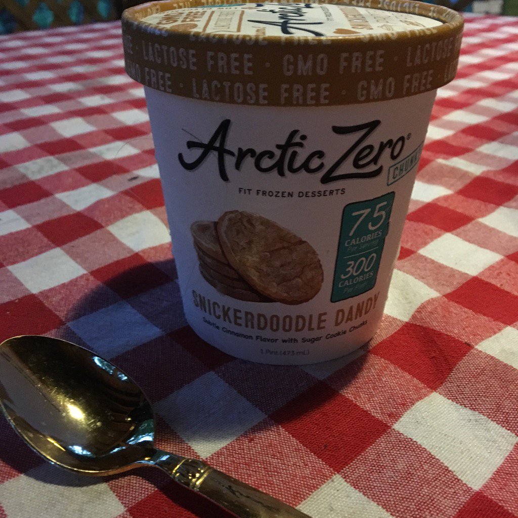 drtabbradley's tweet photo. Only my favorite cookie in ice cream form #articzero #snickerdoodle @MyArcticZero https://t.co/l7kjZizftU