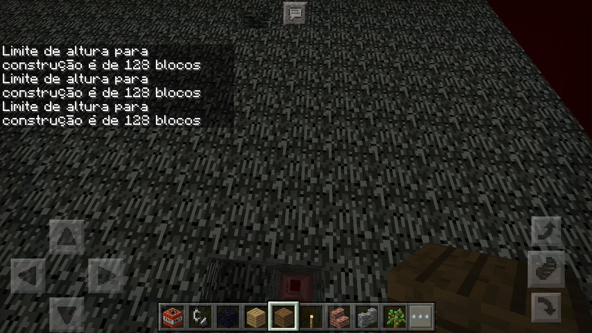 Lqhsh's tweet photo. @HelenAngel Please in the nether, after the rock matrix the world limit continues the old one,127 blocks try to put the same of the normal world please! https://t.co/Gg4Iv1vXtr