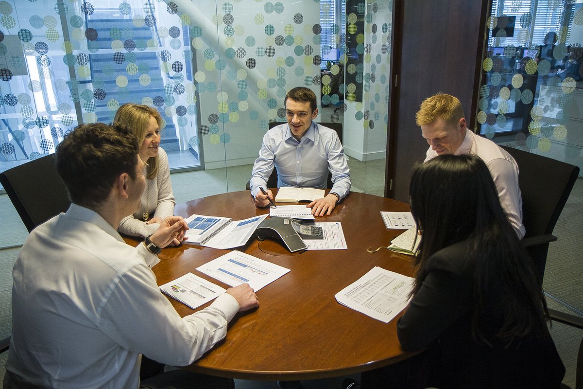 BlackRock's tweet photo. We’re live on @dailymuse with our #UK, #HongKong &amp; #India office profiles! Hear from our employees about life at BLK https://t.co/dsUwgKOAGW https://t.co/0DUkjjXmpA