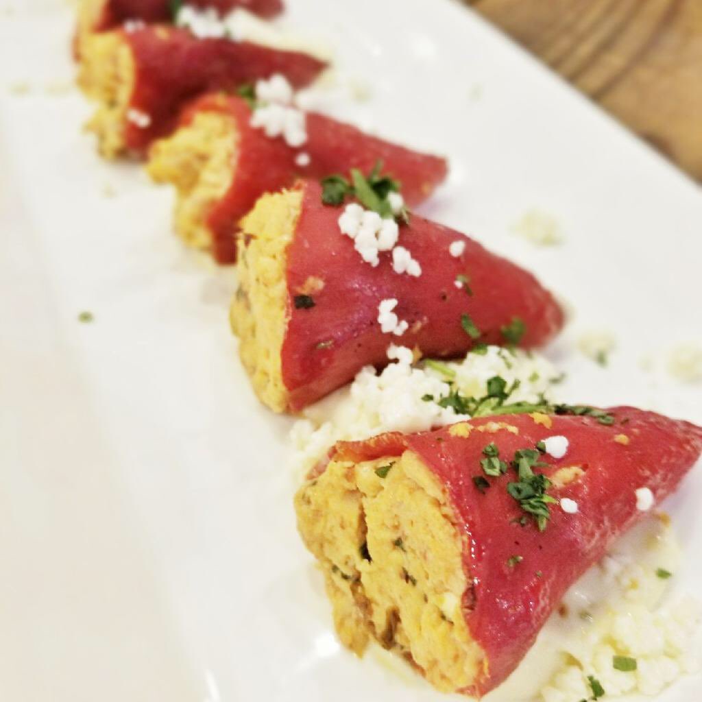 OhNikka's tweet photo. These Adobe Chicken Stuffed Paquillo Peppers are the bizness!! @VinoVenueAtl #DrinkDineDo #VinoVenuetasting https://t.co/xkQQZmwkWf