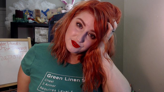 Here to play some Pictionary guys! Join me, won't you? :) https://t.co/mp8SXn1mor https://t.co/jOrFl