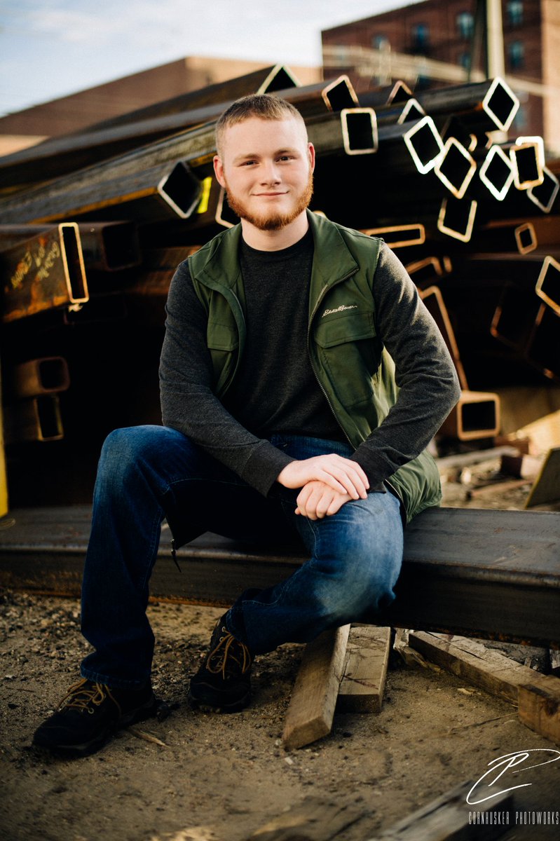 CornhuskerPhoto's tweet photo. Had a great shoot with Mitchell and the photos turned out awesome! https://t.co/SCyVR4KtZ6