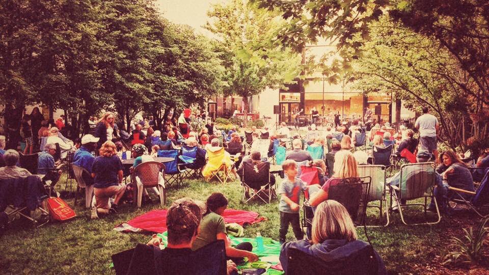 BACchicago's tweet photo. 📸 @evilburritoband //
NEXT WEEKS Live Music Monday (July 31st) Caliente🌶 performs🎶
#BAC #ArtofBeverly #BAChicago #Music #LiveMusicMonday https://t.co/PYtZl0cTDv