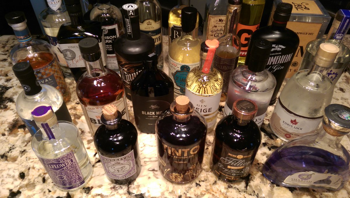canadiancynic's tweet photo. One of the big favourites from last Saturday's CC HQ Ginapalooza was @LegendNaramata's "Black Moon" gin, with smoked rosemary. https://t.co/dri1npaWXa