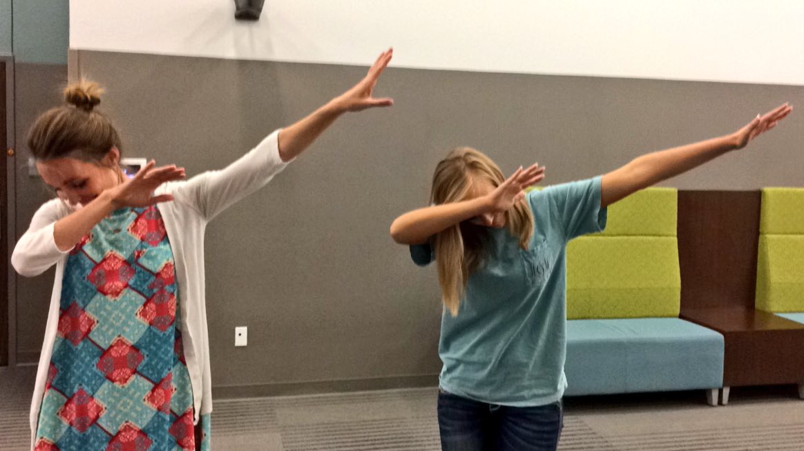 bcbaughman4's tweet photo. Convinced @andersonemilyl for doing a double dab with me during the #11TRC break https://t.co/XNNSvtRQ5D