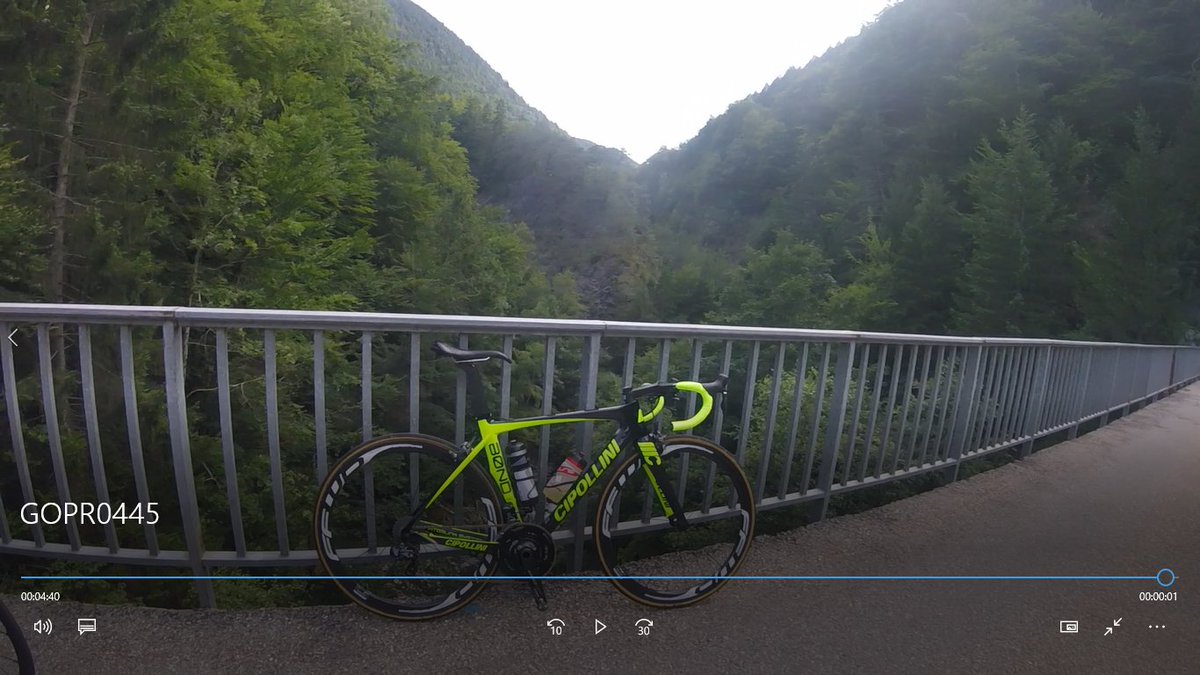 smuttiesmith's tweet photo. Completed the best climb from Bourg today &amp; it isn't Alpe D'Huez! If u come to Bourg &amp; do only 1 climb this would be my choice Col du Solude https://t.co/wawDkEY5RT