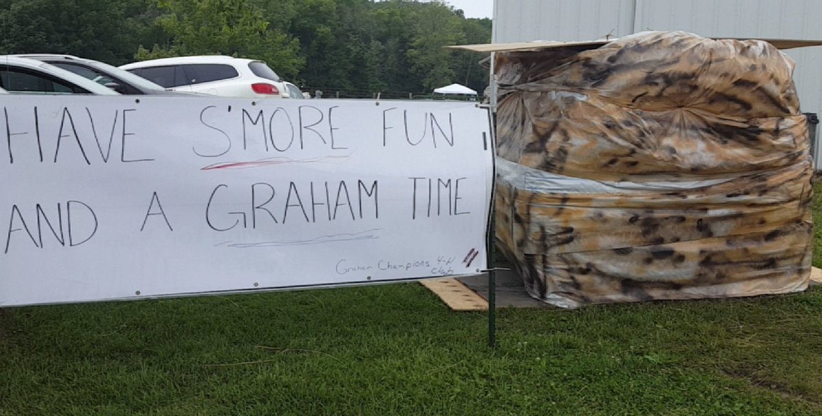 Cys_RD's tweet photo. Decorated bales (sushi included 🍣) at Johnson Co Fair!🍀The s'mores is my fave as I'm a Graham Champions alum! #4Halum @iowa4h @ISUExtension https://t.co/QZcv8Unlsl