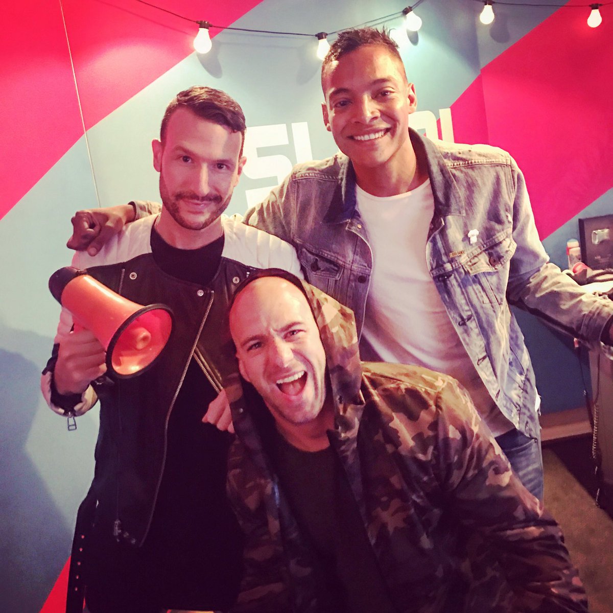 Bij Igmar tweet media