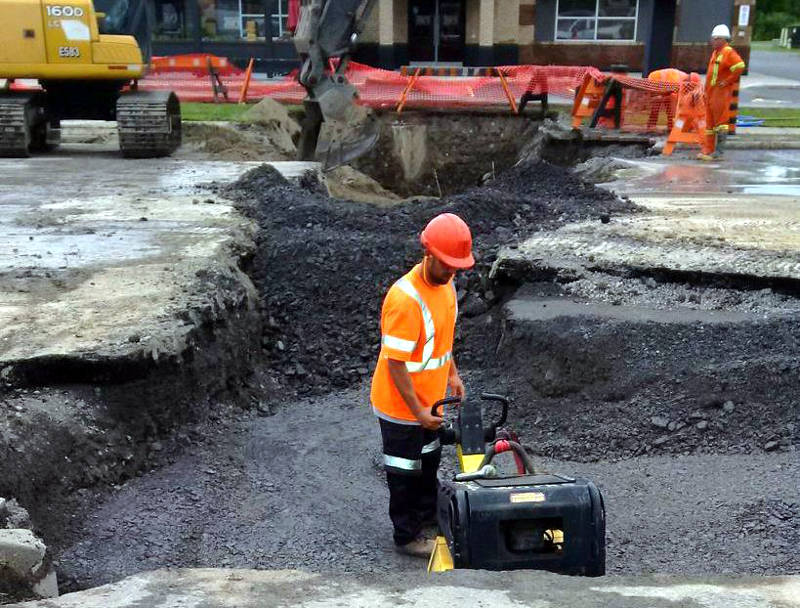 UPDATE: Brookdale Avenue should open later tonight bit.ly/2tJev33 @CityofCornwall https://t.co/7wbTJY4xWH