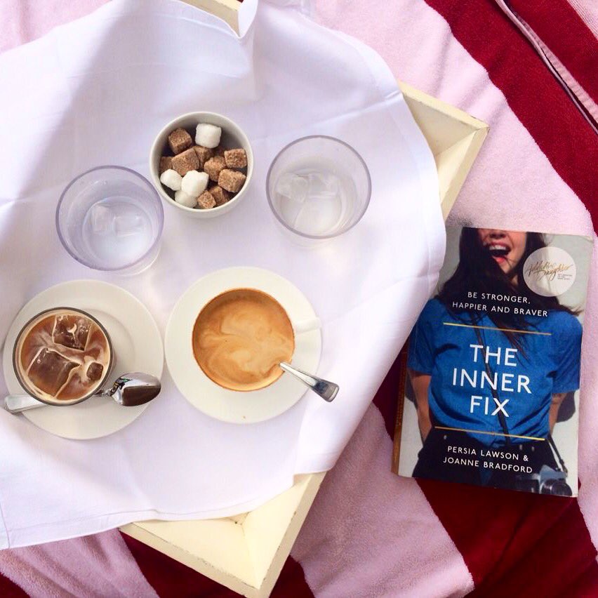 Persia_Lawson's tweet photo. Lovely shot of our little booky wook 😘💜 - download the 1st 5 chapters for free here:
https://t.co/iNuiCl3ERi

#WednesdayWisdom #innerfix https://t.co/VUkZuC8TBI