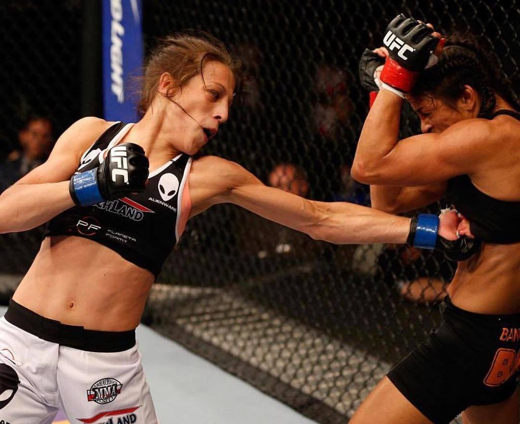 joannamma's tweet photo. #OnThisDay in 2014 I made my UFC debut! 🇵🇱
I am just getting started!☝🏼
👸🏻#OSHEE @oshee_official #thestrawweightqu… https://t.co/1i63S9GdWY https://t.co/7rA7pvTuEH