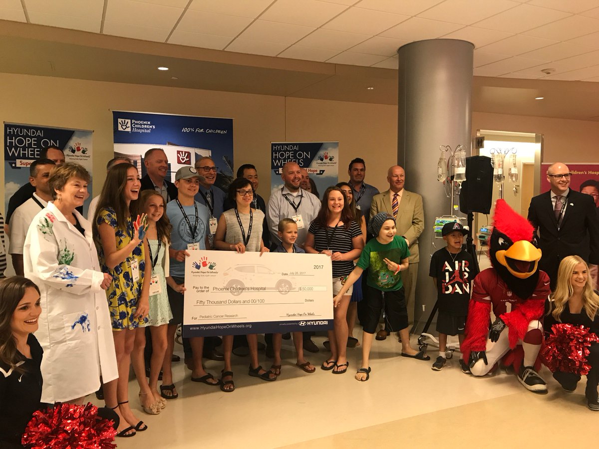 hopeonwheels's tweet photo. Happy to congratulate @FriendsofPCH on their Impact Grant! Thank you for your dedication to the kids and commitment to #EndChildhoodCancer https://t.co/OFrsS2jAX0
