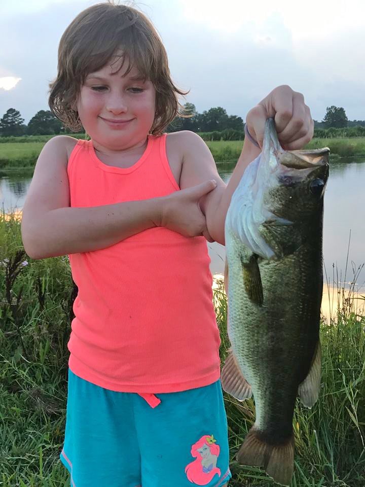 RETWEET if you #LOVE kid #fishing pics! Check out Caitlyn here with a whopper #bass! :)  I RT for kids and chicks!