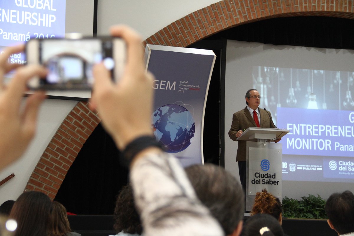 CiudaddelSaber's tweet photo. Hoy presentamos los resultados del #GEM2016 Panamá, estudio que mide el emprendimiento en el país https://t.co/kWTxC4aVlE https://t.co/eJWE0akfBQ