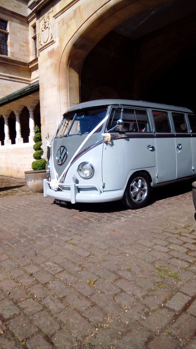 thehangar73's tweet photo. A superb wedding recently with Christian as transport for all the bridesmaids #weddinghour https://t.co/RKhrbleBJ3