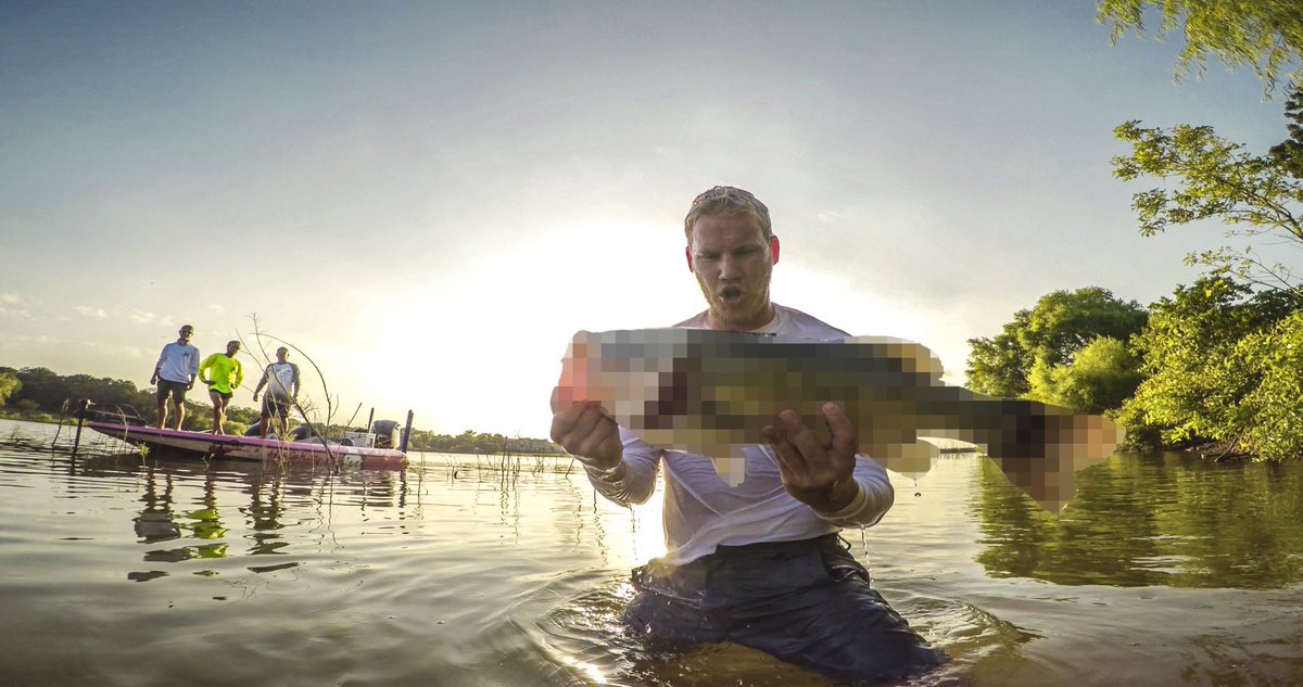 jaredoutlaw's tweet image. These past few days filming the BEST music vidja i've EVER done with all my buddies down in Texas was an absolute BLAST!!! #catchafish 🎣