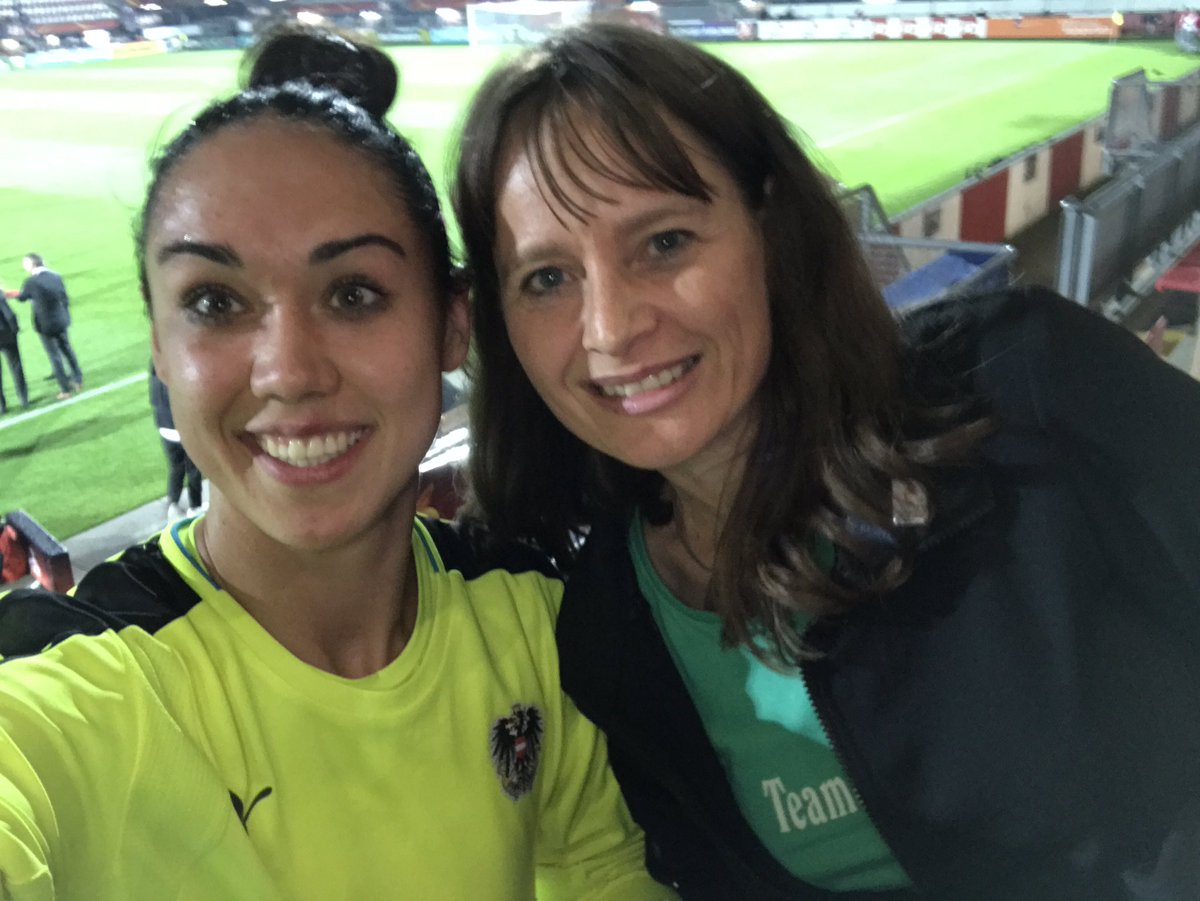 MartinaBerthold's tweet photo. Die tolle #Torfrau, Manuela #Zinsberger!! 👍👍 https://t.co/GKwUmBcOOf