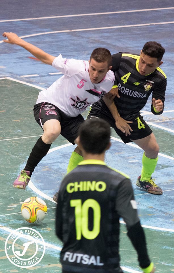 JomaExtremos's tweet photo. 👉EL PARTIDO EN IMÁGENES 
Te dejamos las mejores 📸 del partido #JomaExtremos 2  #BorussiaFutsal  4 
⚽ David Ramírez Solano
⚽ Marconi Valverde https://t.co/zjdZMHgbRu