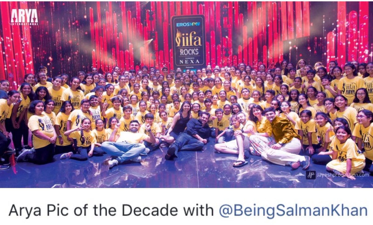 SalluLicious's tweet photo. ★Most Down To Earth&amp; The Biggest Superstar of India, #SalmanKhan with Team Of ADA in #NY https://t.co/81cDsQdO9j
Cap:Arya pic of Decade w/SK https://t.co/BhJqqEw2Ax