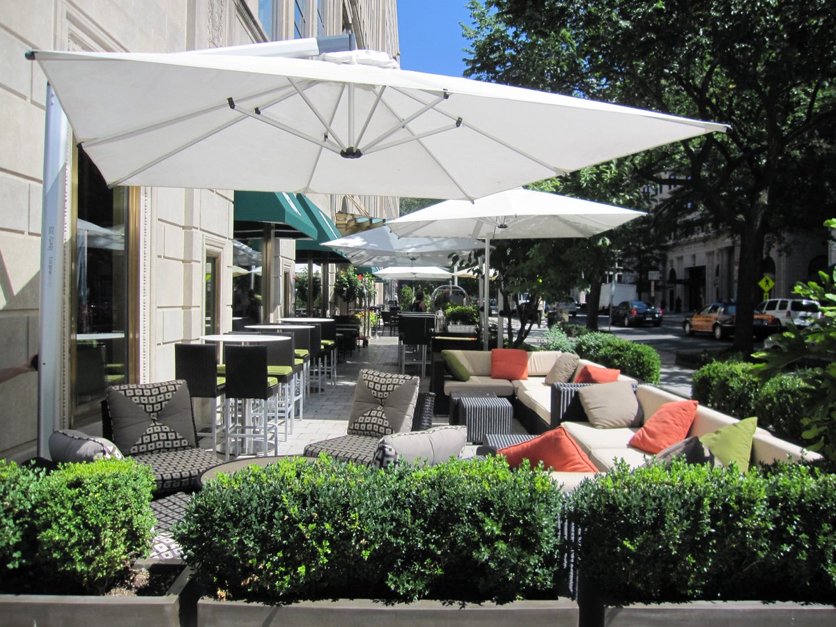SofitelDC's tweet photo. Enjoy the cooler days of summer in DC on our outside patio. #lebardc #sofiteldc #sofitelworld https://t.co/R7EBse91L4